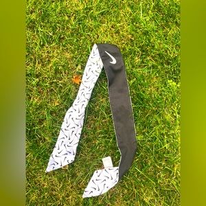 Nike sport headband